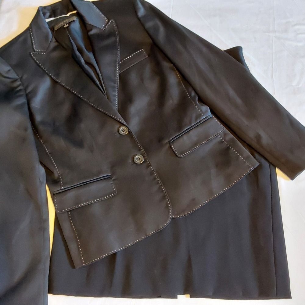 Anne Klein Women's Black Skirt Suit Set W/Stitching Size 4 Long Sleeve Executive - Picture 14 of 14